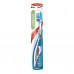 Зубная щетка Aquafresh In-between Clean для очищения зубов и межзубных промежутков,средней жесткости, в ассортименте